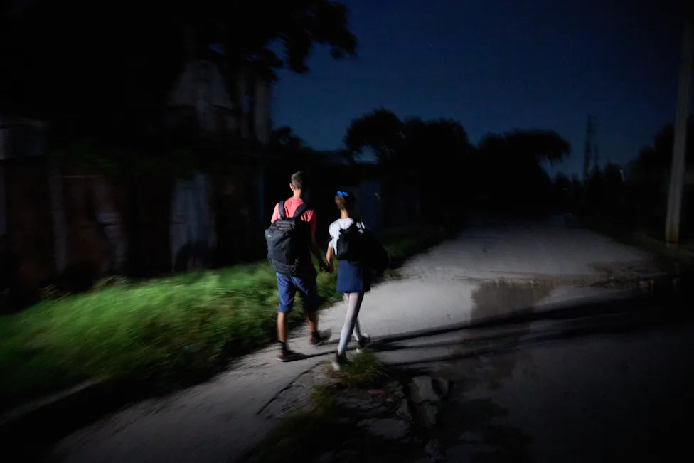 Cuba’s Ballet Endures: Students Train Through Blackouts, Shortages and Long Commutes
