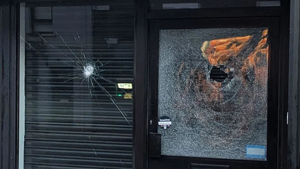 Petrol Bombs Thrown at Police for Second Night as Londonderry Violence Spreads