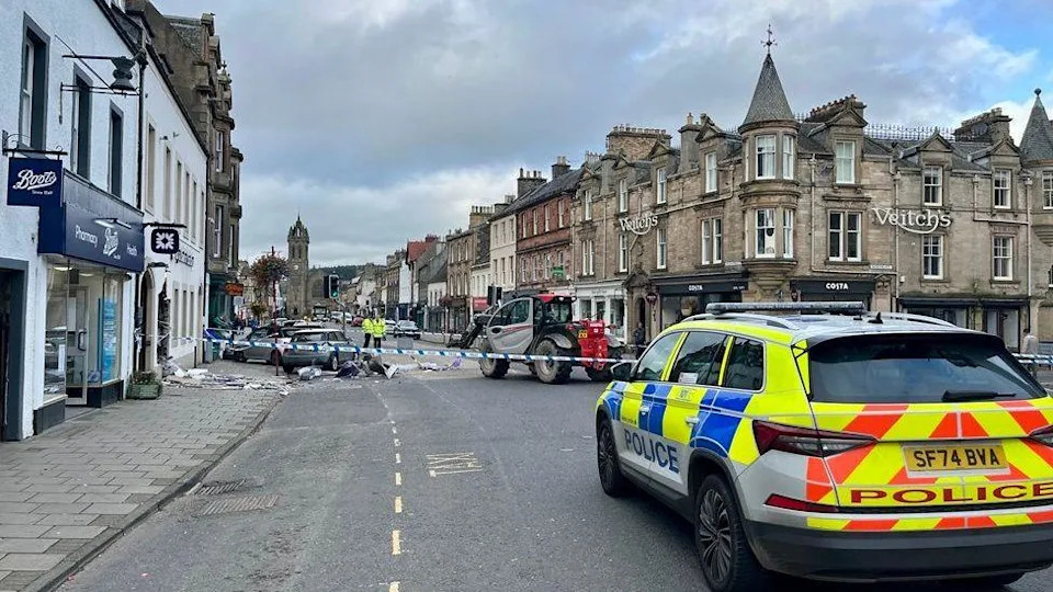 Two ATMs Ripped From Peebles RBS Branch In Early-Morning Ram-Raid And Loaded Onto Horsebox
