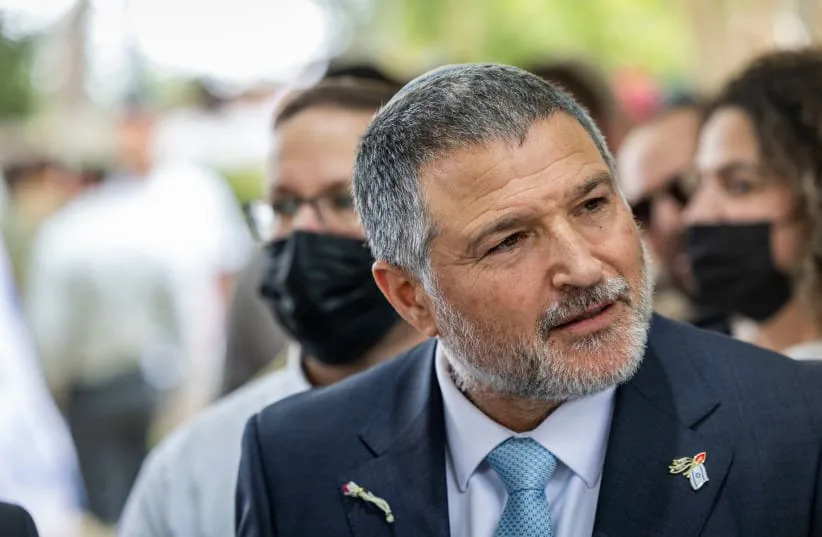 Democrats Ask High Court To Order Shin Bet Protection For Yair Golan After Dozens Of Death Threats