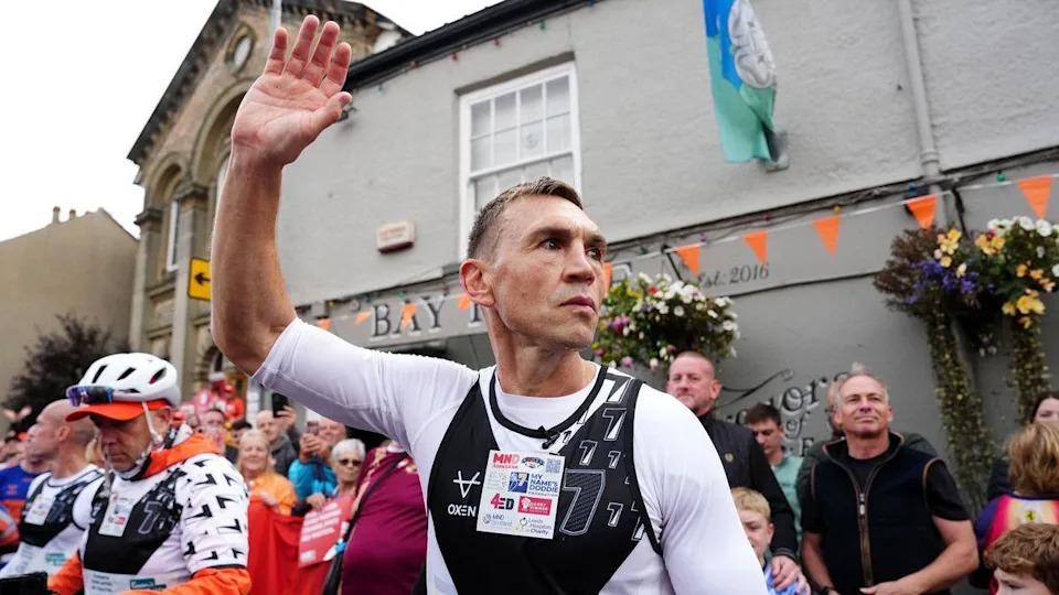 Prince William and Princess Catherine Surprise Sir Kevin Sinfield During Final Seven-Ultra-Marathon MND Run