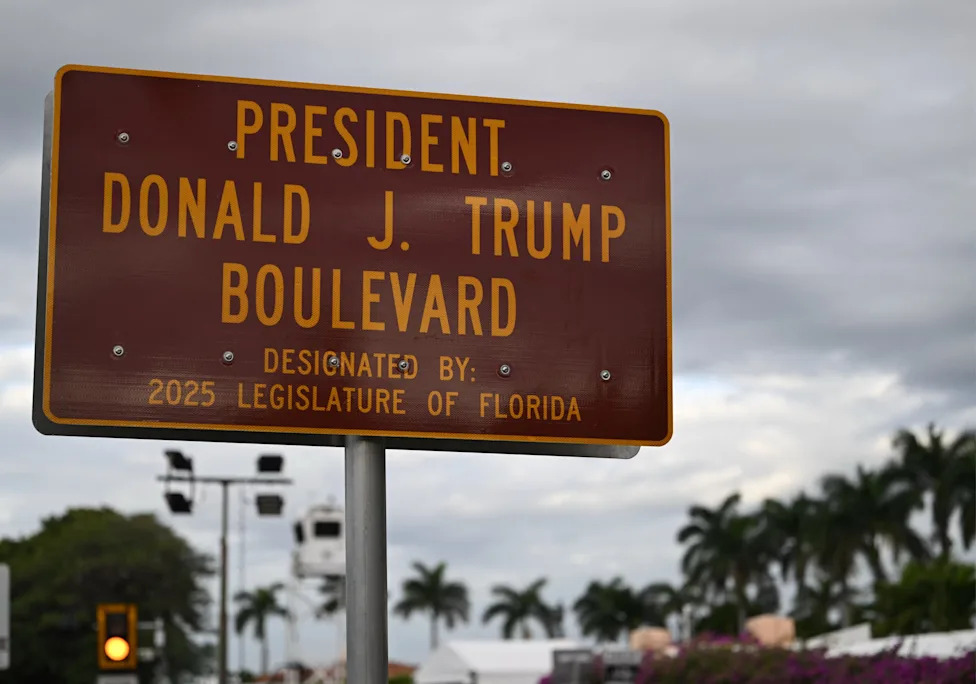 Senator Blocks Bill Requiring Congressional Approval To Demolish Kennedy Center
