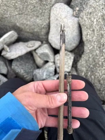 Rare 5,000–6,000-Year-Old Arrowheads Revealed as Norway's Mountain Ice Rapidly Melts