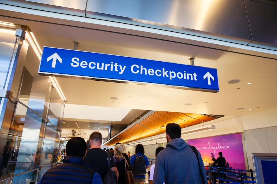 U.S. Unveils 'Flight of the Eagle' Passport and Fully Digital Application via America.gov