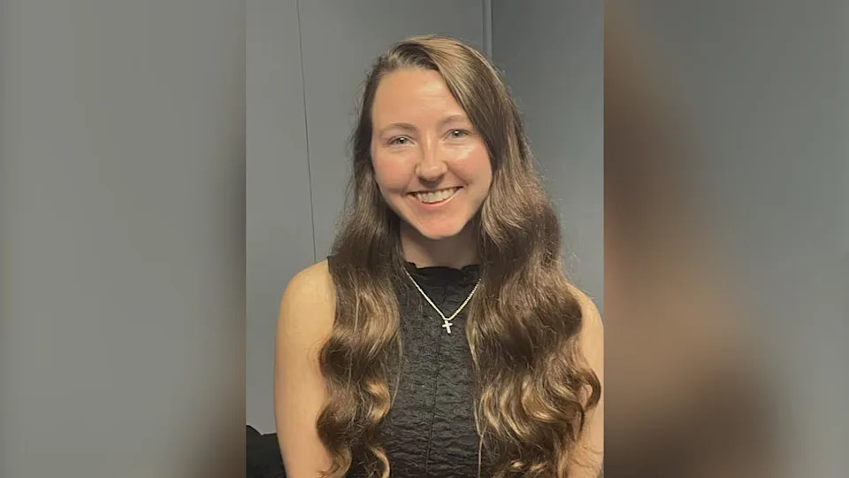 Texas Teacher Avoids Harsher Penalty After Father Says His Son Is 'Thriving' Following Inappropriate Relationship