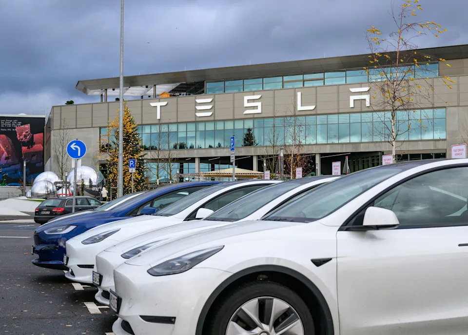 Estate Sues Tesla After Texas Fatality, Alleging Sudden Unintended Acceleration