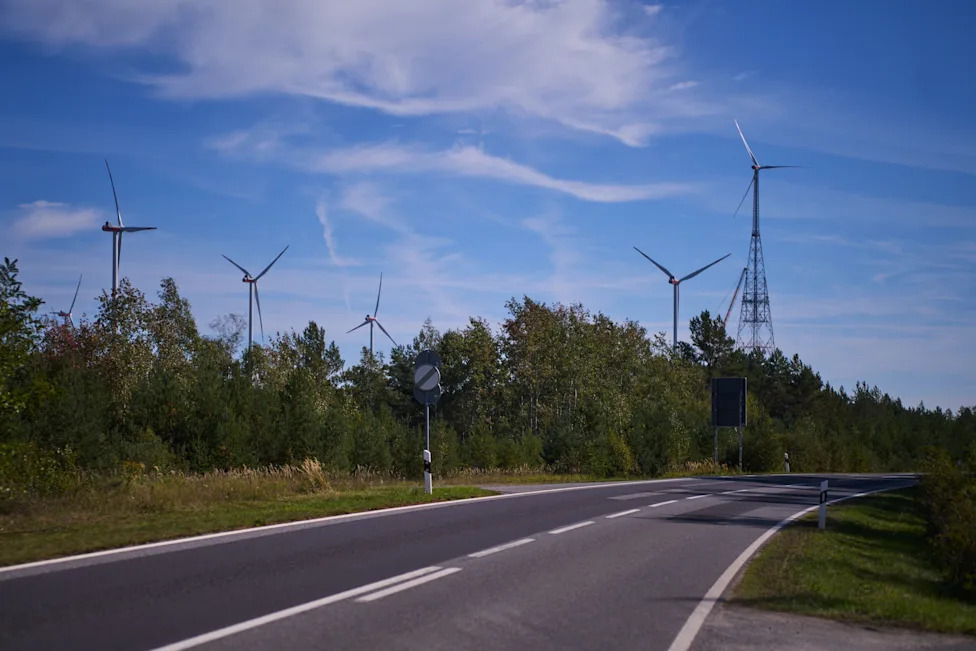 Record-Breaking 365m Wind Turbine in Germany Surpasses Eiffel Tower, Aims to Boost Power Output