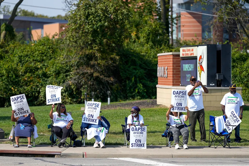 Princeton City Bus Drivers Launch Indefinite Strike, Demand Livable Wages and Restored Benefits