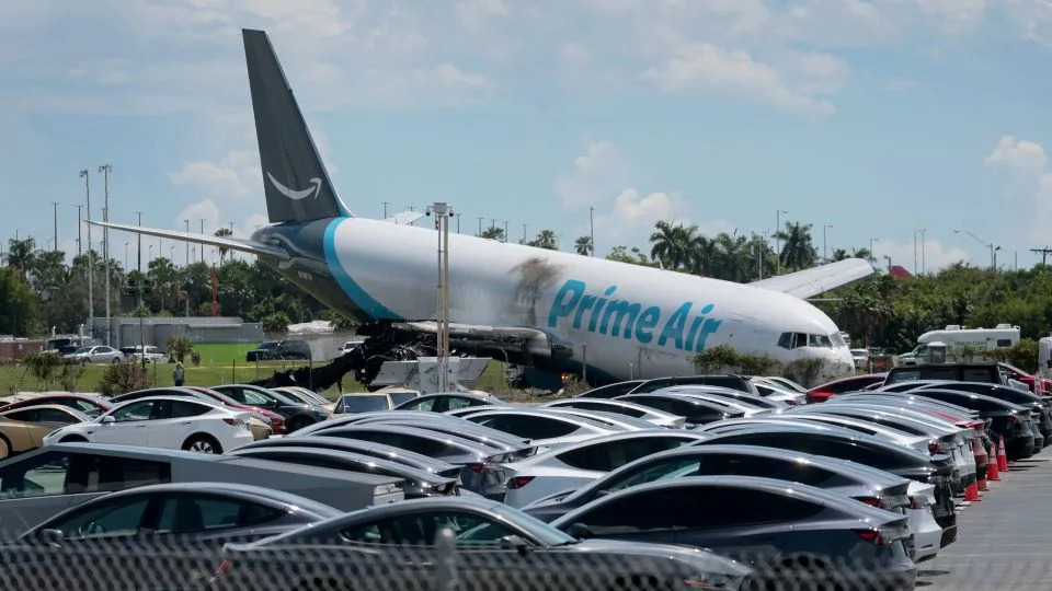 NTSB: Amazon Air 767 Touched Down Far Down Miami Runway; Captain Called Go-Around With Under 1,000 ft Remaining