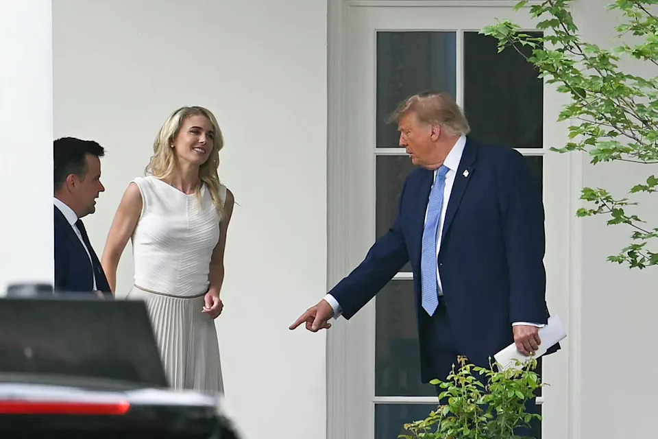 Inside Trump's World: Aides Use Coded Phrase — 'How's the Weather?' — To Gauge His Mood