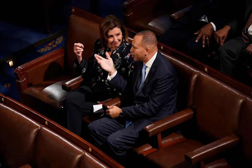 Jeffries Warns of an 'AI Safety Crisis,' Calls for Rigid Guardrails and Bipartisan Action