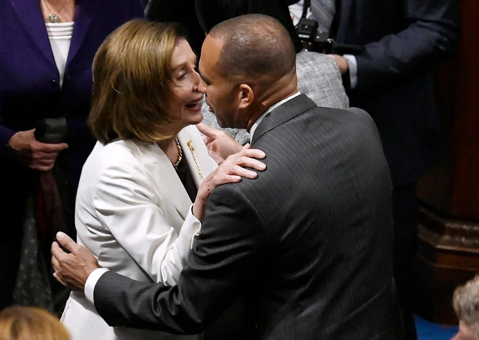 Jeffries Warns of an 'AI Safety Crisis,' Calls for Rigid Guardrails and Bipartisan Action