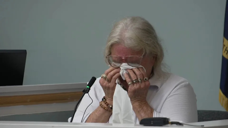 Uncle Charged in 5-Year-Old Niece’s Death Blows Kiss in Court as Witness Breaks Down
