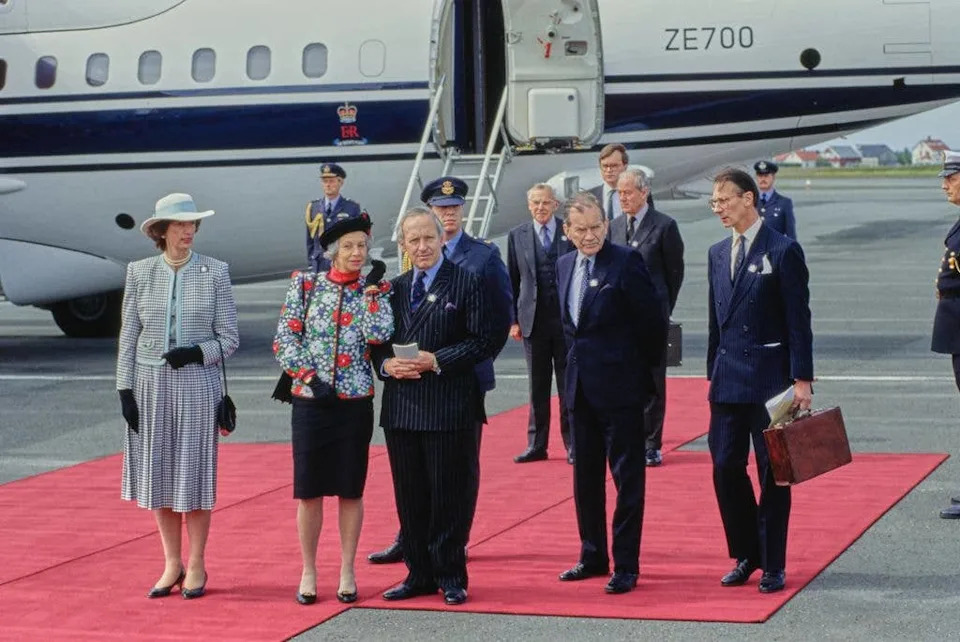 Sir William Heseltine, 96, Dies — The Australian Who Modernised the Monarchy and Pioneered the 'Royal Walkabout'