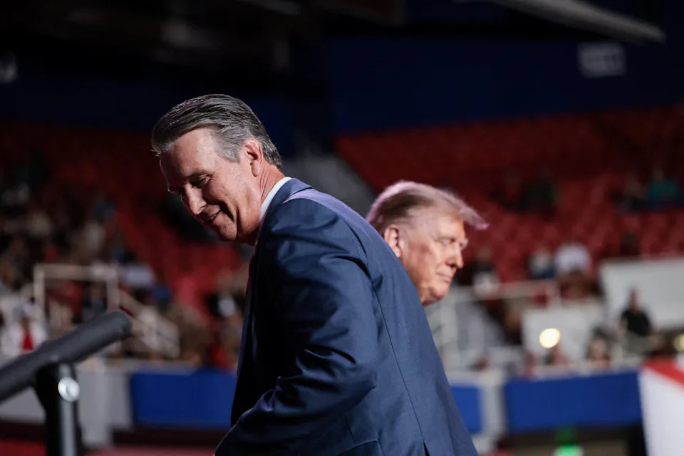 Trump Draws Sparse Crowd in Alabama — Empty Seats Highlight Weaker Turnout