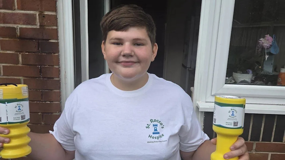 13-Year-Old Shaves Head In Solidarity To Raise Funds For Hospice Supporting His Mum