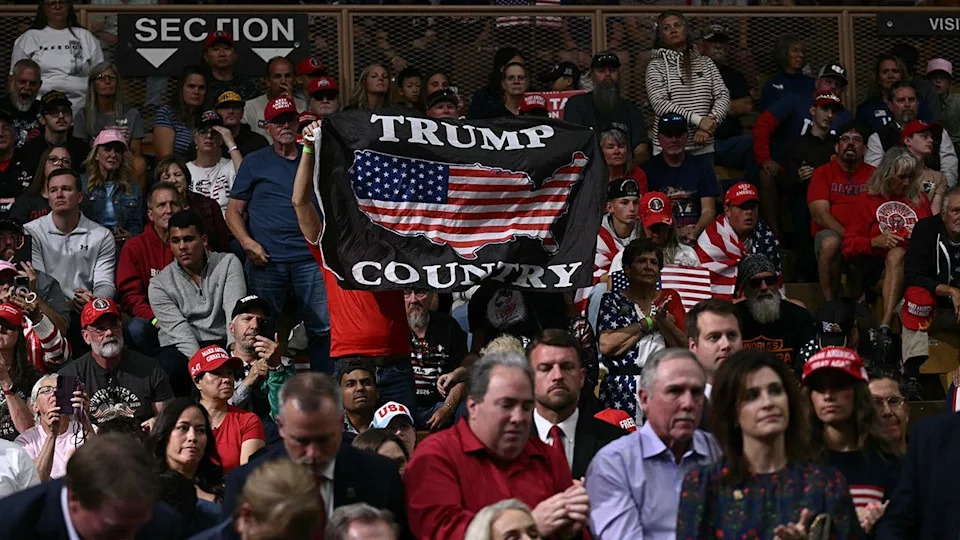 Trump Calls It a 'Golden Age' at Ohio Rally, Urges Voters to Secure GOP Midterm Wins