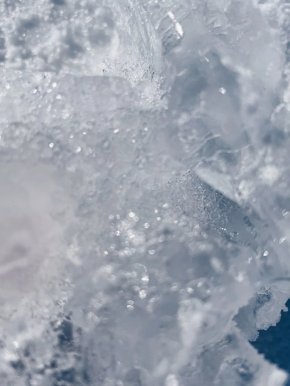 BioPykrete — A 'Super Ice' Ten Times Stronger That Bends Rather Than Shatters