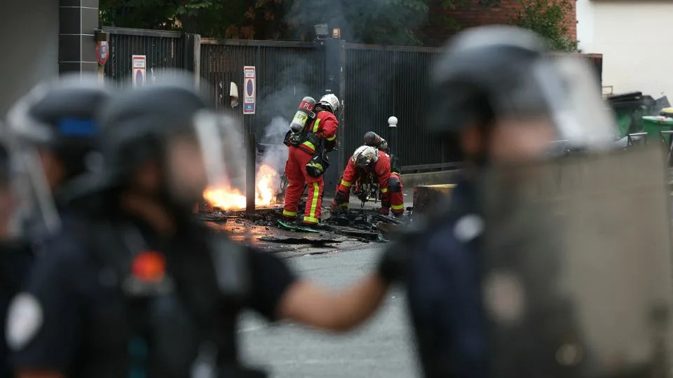 France’s Student Revolt: Over 5,000 Detained as Nationwide School Protests Escalate